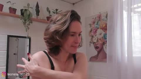 Leonela online show from July 18, 4:55 pm