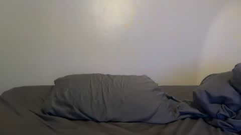 Snapshot of cuddybuddy4u chatting on June 16, 1:52 am cuddybuddy4u online show from June 16, 1:52 am