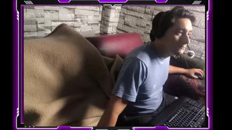 Snapshot of cuerosex chatting on October 15, 1:50 am CueroSex online show from October 15, 1:50 am