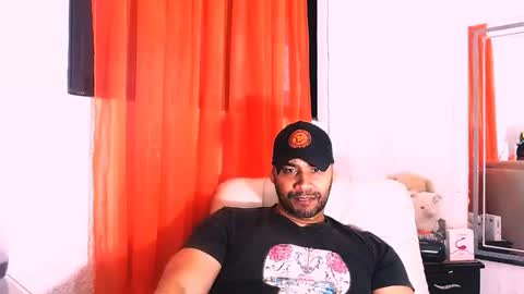 Snapshot of culoculito341910 chatting on April 20, 1:52 am bebe online show from April 20, 1:52 am