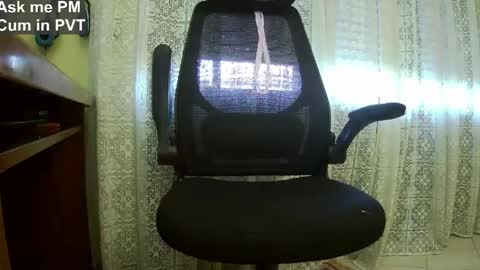 Snapshot of culonudo23 chatting on April 26, 11:08 am Leo online show from April 26, 11:08 am