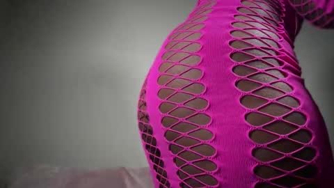 cum2charmxx online show from November 23, 3:34 pm