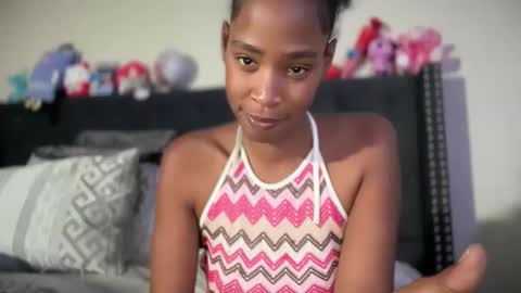 cum2charmxx online show from May 20, 12:22 pm