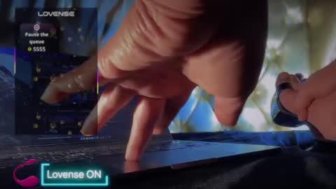 im KIM new girl to spoil online show from October 12, 10:31 pm