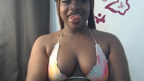 Coco sweet online show from June 21, 12:35 am