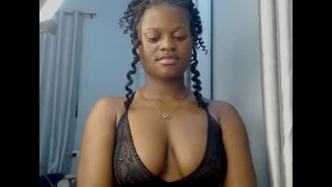 Snapshot of cum_ebony_petitxx chatting on April 29, 5:30 pm cath online show from April 29, 5:30 pm