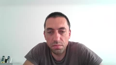 Snapshot of cum_shot8407 chatting on September 14, 9:30 am cum_shot8407 online show from September 14, 9:30 am