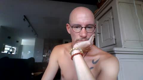 cum_swallow_bi online show from July 19, 2:10 pm