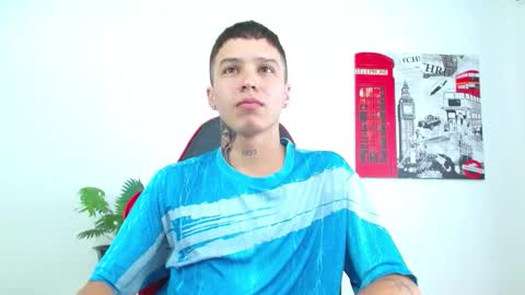 cumandres online show from December 16, 2:44 pm