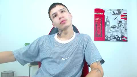 cumandres online show from December 20, 2:35 pm