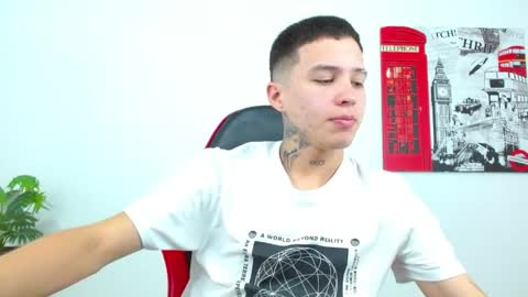 cumandres online show from May 27, 3:42 pm
