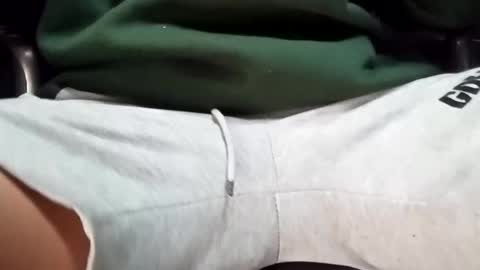 Snapshot of cumbustincock chatting on January 8, 3:20 am cumbustincock online show from January 8, 3:20 am