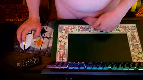 Snapshot of cumforme1988 chatting on July 2, 5:57 am cumforme1988 online show from July 2, 5:57 am