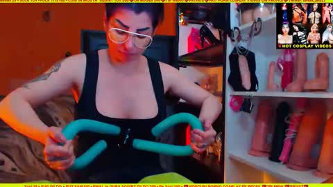 cuminmenowbby online show from December 7, 2:57 pm