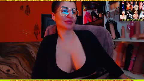 cuminmenowbby online show from December 21, 8:10 pm