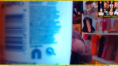 cuminmenowbby online show from December 26, 3:42 pm