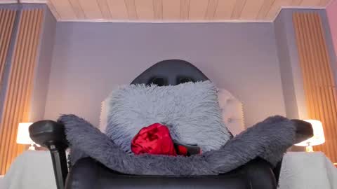 Snapshot of cumming_loving chatting on September 13, 8:19 pm Cumming Loving online show from September 13, 8:19 pm