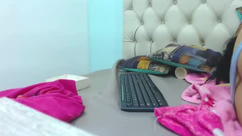 Cumontitsxxx online show from December 30, 5:23 pm