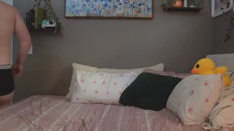 Marie and Tom online show from February 26, 10:42 pm