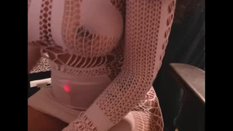 Nia Reese online show from February 1, 2:21 am