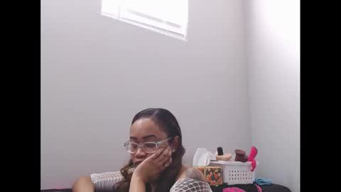 Nia Reese online show from March 11, 6:25 pm