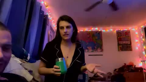 Snapshot of cumqueenasstra chatting on January 19, 4:27 am Asstra The Creampie Queen online show from January 19, 4:27 am