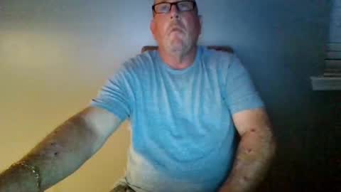 cumsalot55797187 online show from December 18, 2:21 am