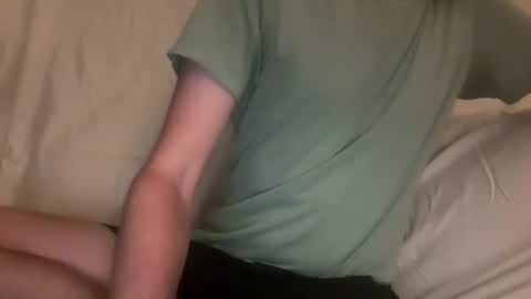 Snapshot of cumsandgoes2 chatting on July 21, 3:20 am cumsandgoes2 online show from July 21, 3:20 am