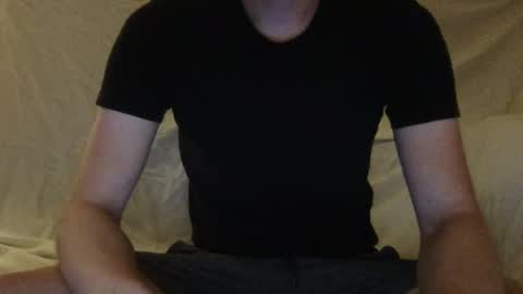 Snapshot of cumsandgoes2 chatting on August 7, 3:19 am cumsandgoes2 online show from August 7, 3:19 am