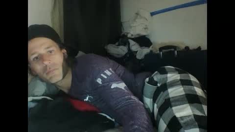 cumslutboi27 online show from January 18, 2:47 am