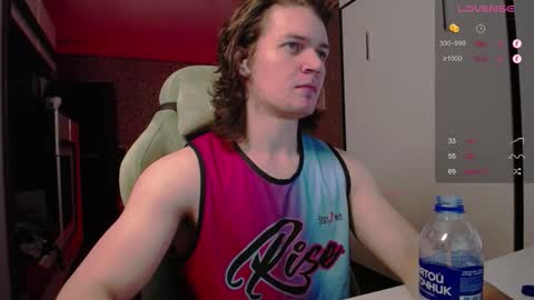 Snapshot of cumzan_ chatting on March 4, 7:03 am Tarzan online show from March 4, 7:03 am