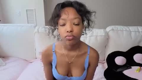 Anna online show from November 28, 4:09 pm