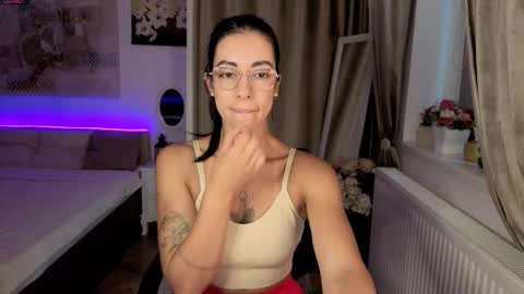 Evelyn Voss online show from September 12, 8:03 am