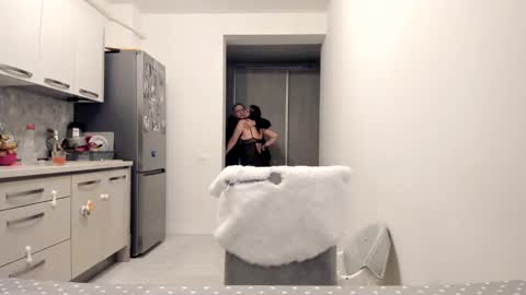 maria  alex online show from December 28, 8:58 pm