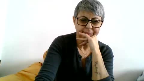 couple online show from December 31, 11:42 am