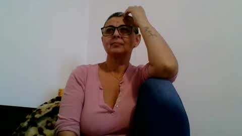 couple online show from January 22, 1:42 pm
