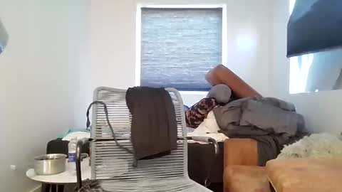 Snapshot of curced25 chatting on March 4, 10:32 am curced25 online show from March 4, 10:32 am