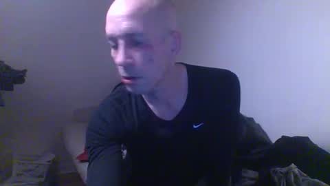 Snapshot of curced25 chatting on March 15, 1:44 am curced25 online show from March 15, 1:44 am