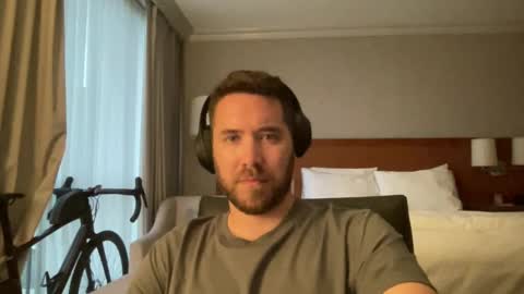 curiouspeteyp online show from September 22, 2:13 am