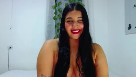 Snapshot of curiuscouplehot chatting on November 29, 10:40 am Pablo and emma online show from November 29, 10:40 am