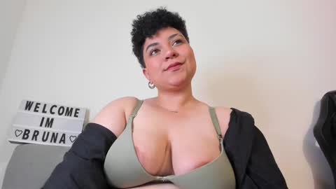 Bruna  online show from February 7, 3:45 am