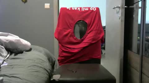 curlyfurly online show from December 14, 11:37 am