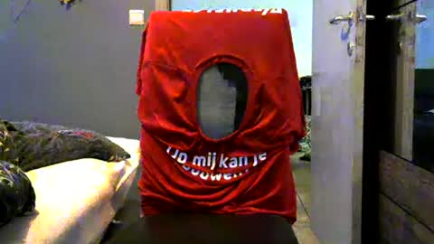 Snapshot of curlyfurly chatting on July 30, 3:16 am curlyfurly online show from July 30, 3:16 am