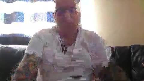 curtus14 online show from December 31, 8:59 am