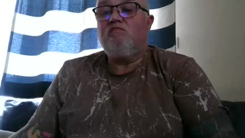 curtus14 online show from April 11, 7:02 am