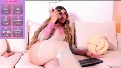 Snapshot of curvy_emmy chatting on July 14, 6:57 pm Ammy Sanchez IG Sanchezamy96 online show from July 14, 6:57 pm