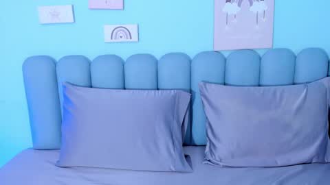 Snapshot of curvy_rousi chatting on October 2, 4:08 am Rosie online show from October 2, 4:08 am