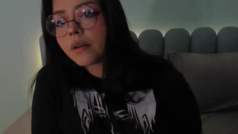 Snapshot of curvy_rousi chatting on October 21, 11:44 am Rosie online show from October 21, 11:44 am