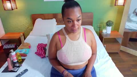 Danna online show from September 23, 8:12 pm