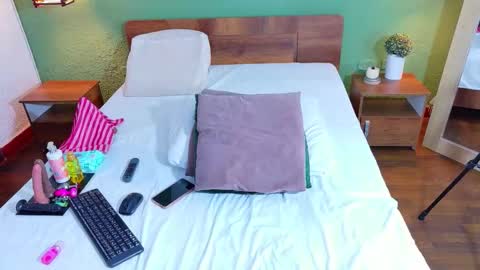 Danna online show from January 8, 6:32 pm